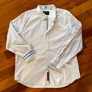 Men’s Subtle Robert Graham shirt